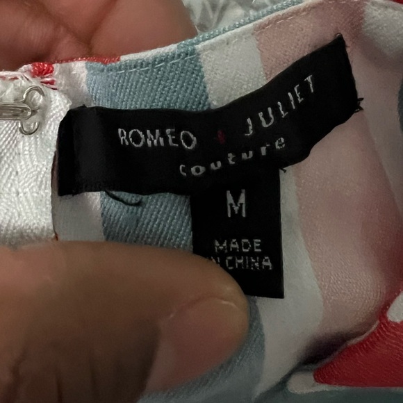 Romeo & Juliet Couture Wide Leg Stripe Jumpsuit - Picture 7 of 8